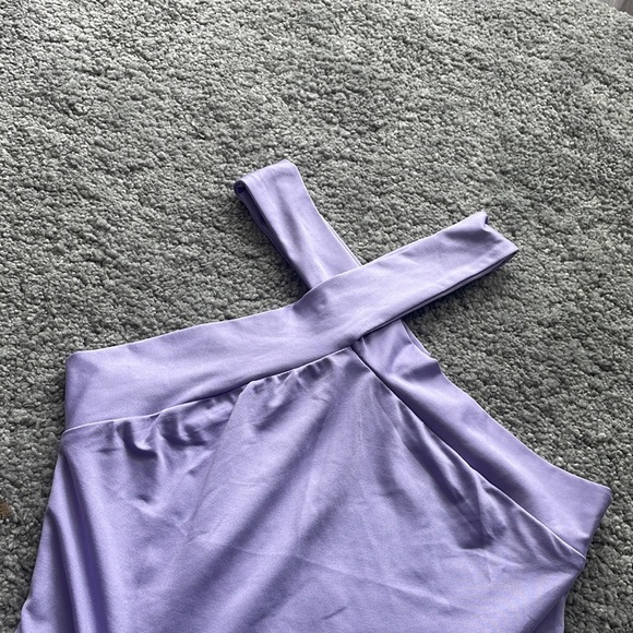 NEW! Lavender criss cross neck top - Picture 2 of 2